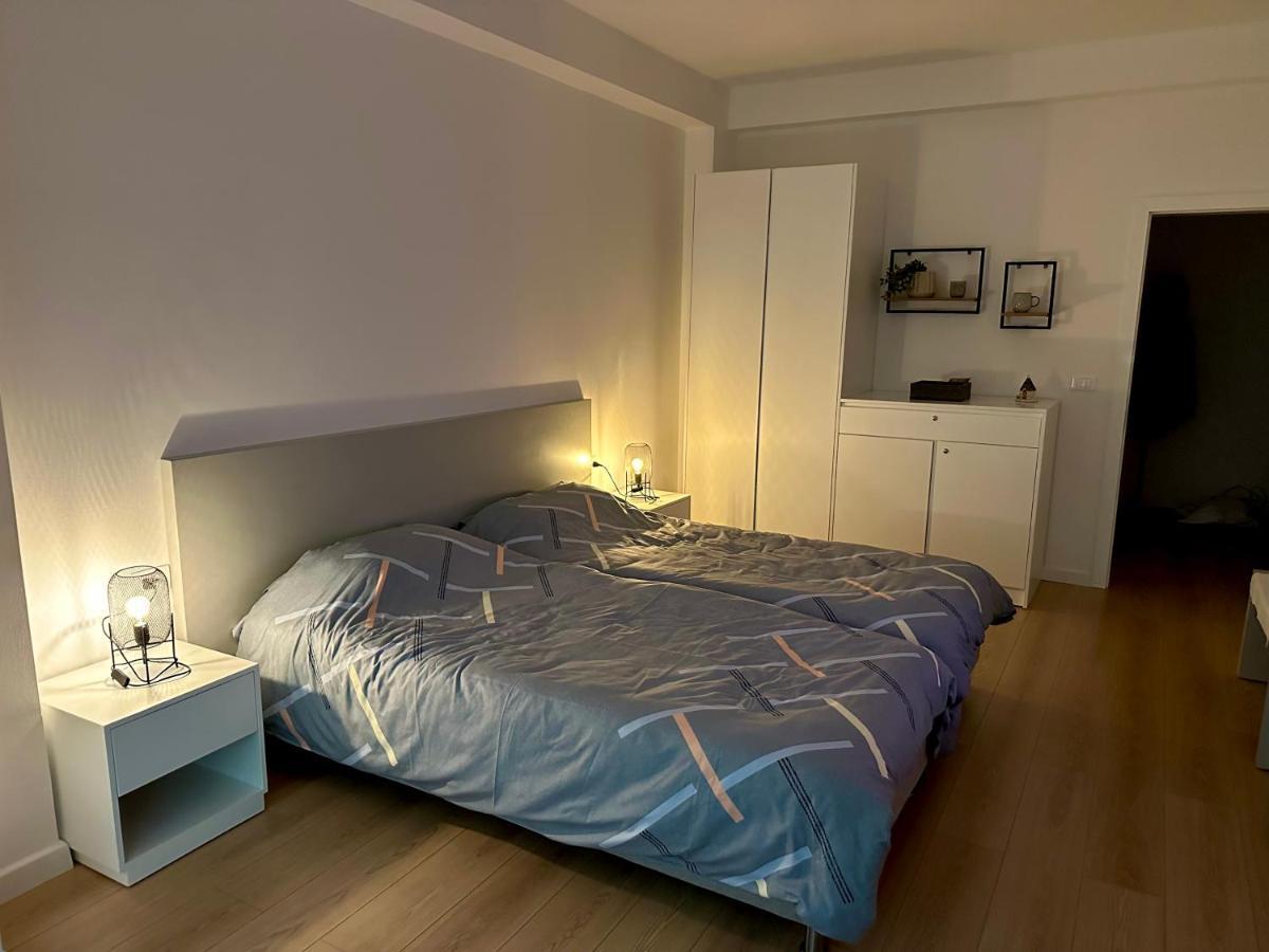 Johana Blloku Apartment In Amazing Location! Tiranë Ngoại thất bức ảnh